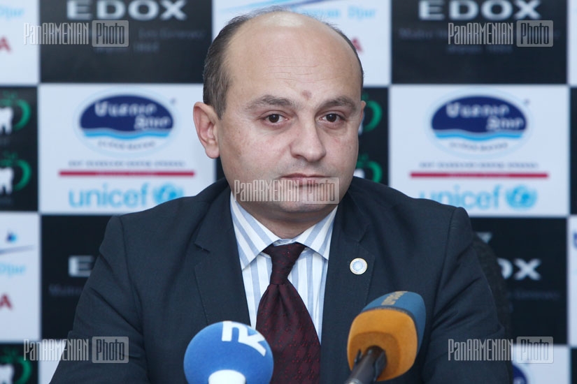 Press conference of Heritage party MP Stepan Safaryan