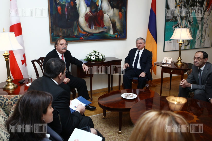 RA FM Edward Nalbandian receives his Georgian counterpart Grigol Vashadze
