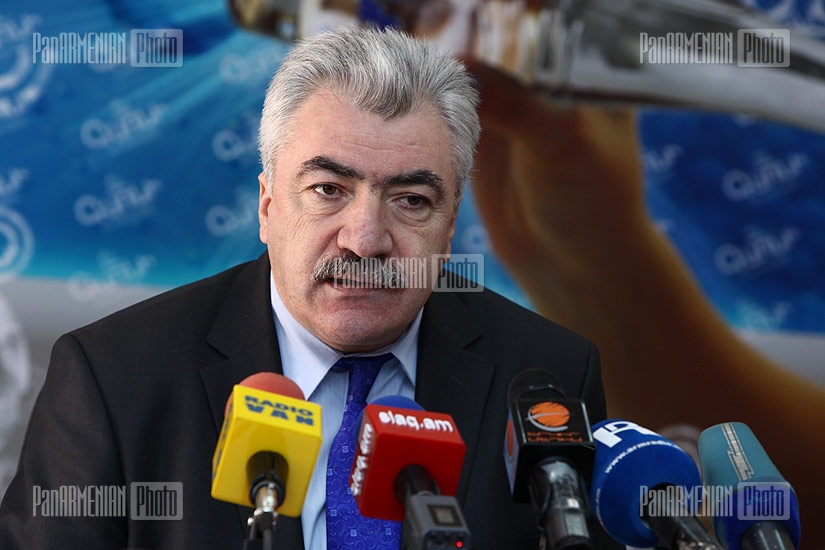 Հայաստանի ազգային արխիվի տնօրեն Ամատունի Վիրաբյանի մալո ասուլիսը