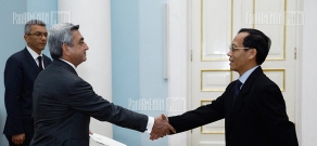 Newly appointed Vietnam’s ambassador to Armenia hands credentials to RA President Serzh Sargsyan