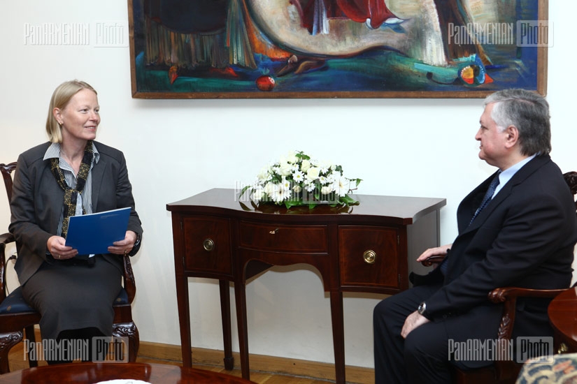Глава МИД Армении Эдвард Налбандян встретился с представителем Детского фонда ООН Маней Генриет Ааренс