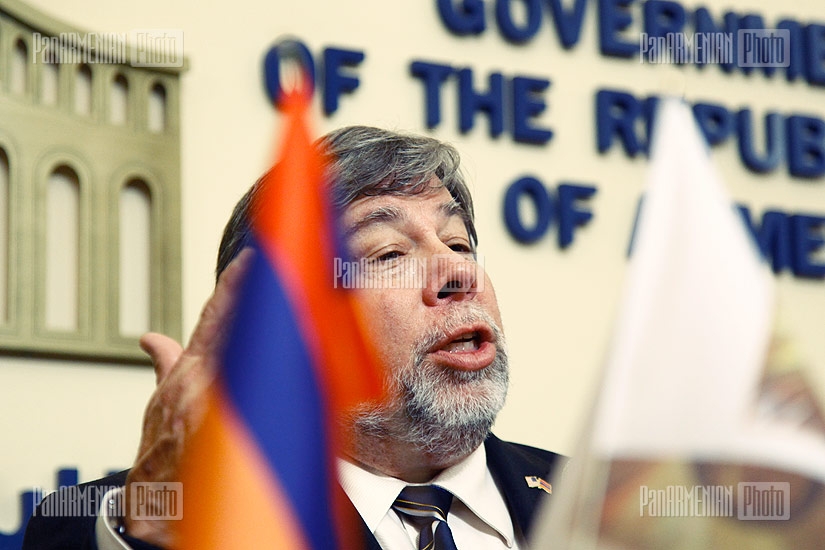 Press conference of Apple co-founder Steve Wozniak