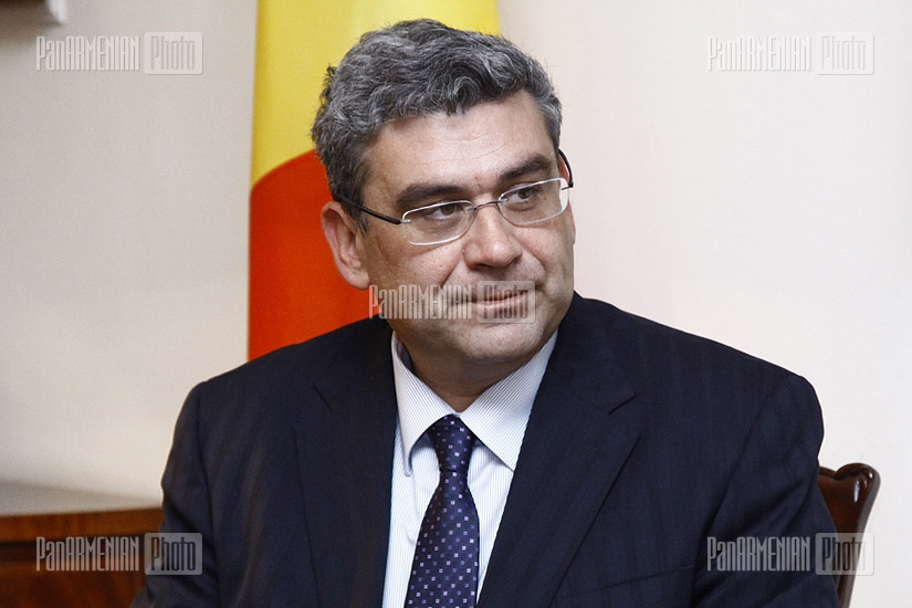 RA MFA Eduard Nalbandyan meets his Romanian counterpart Teodor Baconschi