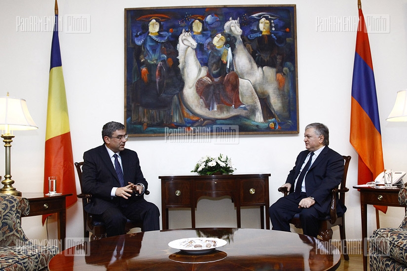 RA MFA Eduard Nalbandyan meets his Romanian counterpart Teodor Baconschi