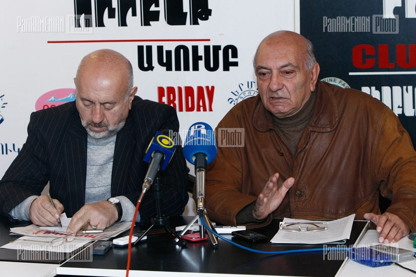 Пресс-конференция писателя Бакура Карапетяна и главного редактора газеты 