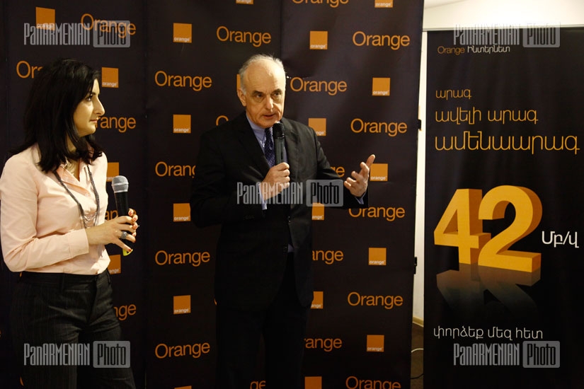 Orange launches testing of up to 42 mb/sec download speed network