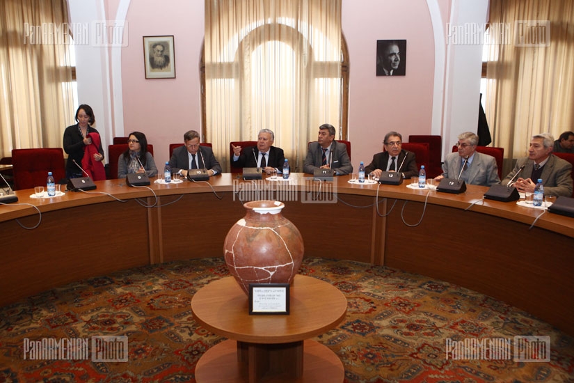 Presentation of Armenian Virtual Scientific Library project takes place at RA NAS 