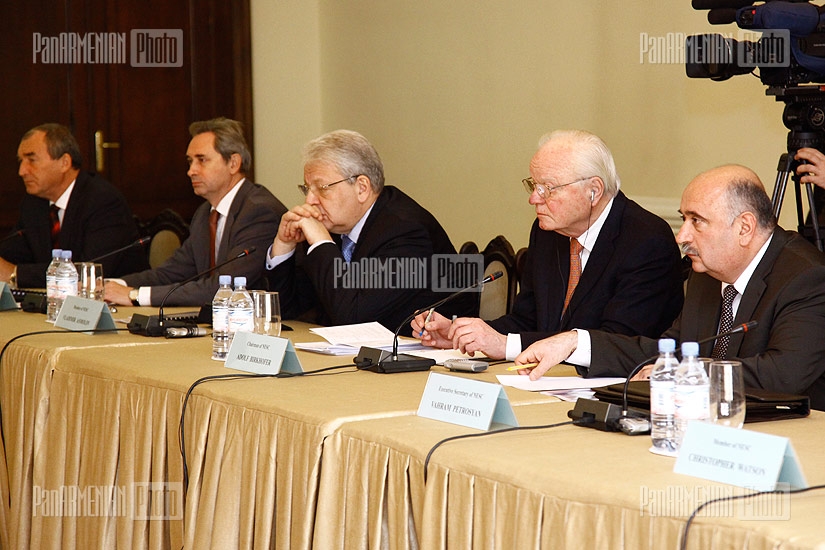 ՀՀ նախագահ Սերժ Սարգսյանը մասնակցեց ատոմային անվտանգության խորհրդի նիստին