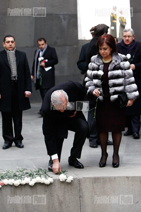 Президент Ливана Мишель Сулейман посетил мемориальный комплекс жертвам Геноцида армян Цицернакаберд