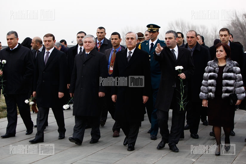 Президент Ливана Мишель Сулейман посетил мемориальный комплекс жертвам Геноцида армян Цицернакаберд