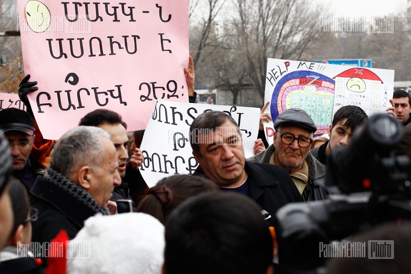 Protest against closing down Hrazdan stadium 