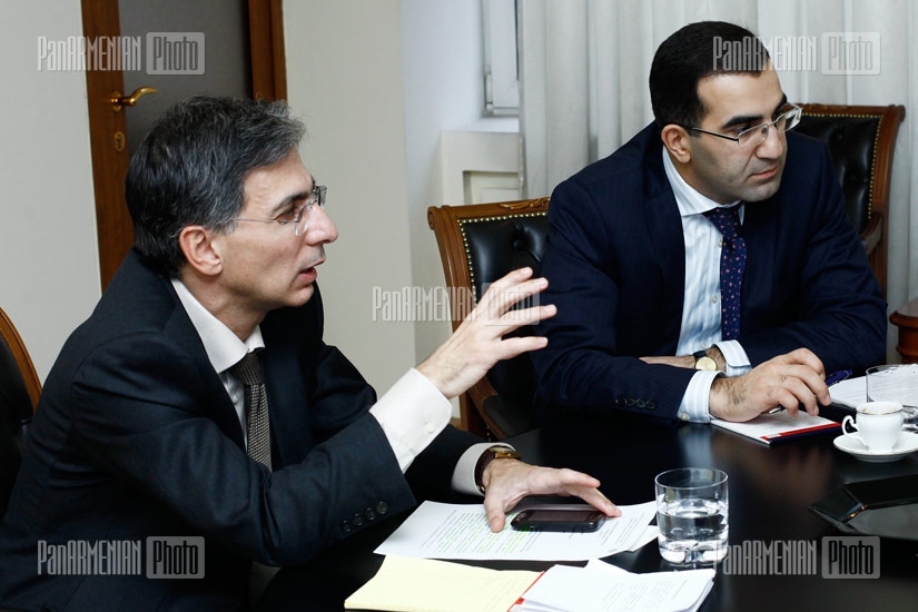 RA Minister of Economy Tigran Davtyan receives Lebanon's Minister of Industry Vrej Sabounjian and Minister of Tourism Fadi Aboud