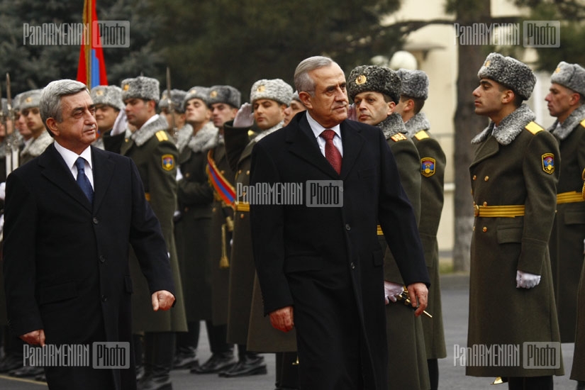 Церемония прощания с президентом Ливана Мишелем Сулейманом в резиденции президента Армении