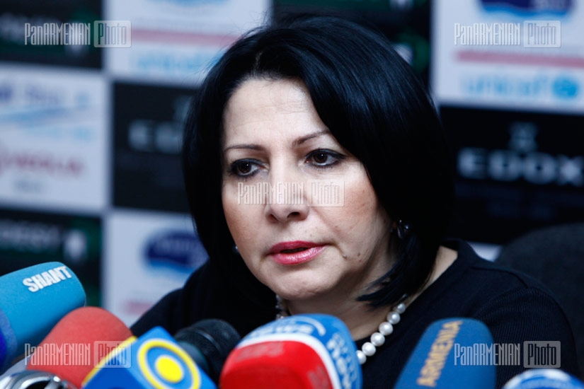 Пресс-конференция предпринимателя Сильвы Амбарцумян об ударившем ее губернаторе Сюника и последствиях этого инцидента 