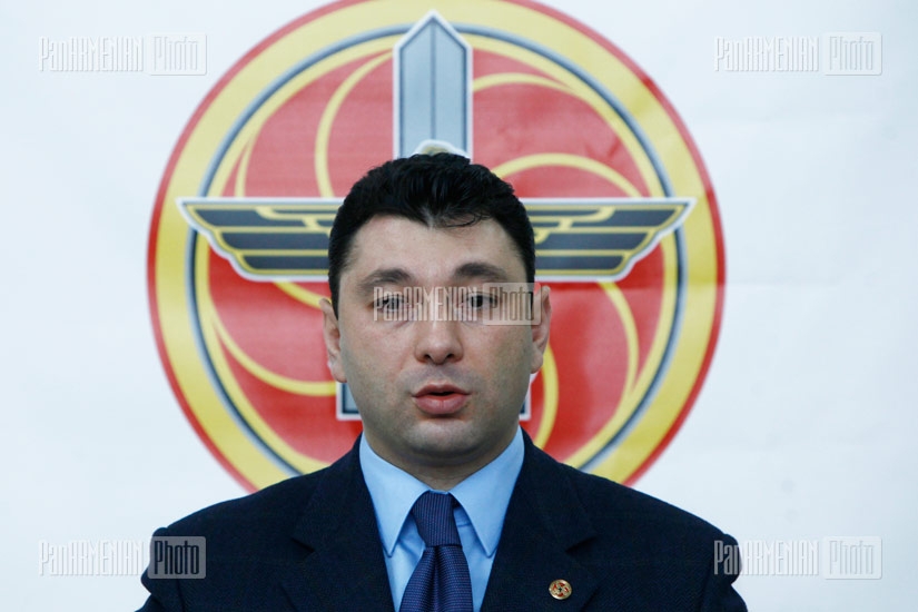 Пресс-конференция вице-спикера парламента Армении Эдуарда Шармазанова