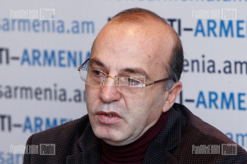 Press conference of economist Tatul Manaseryan