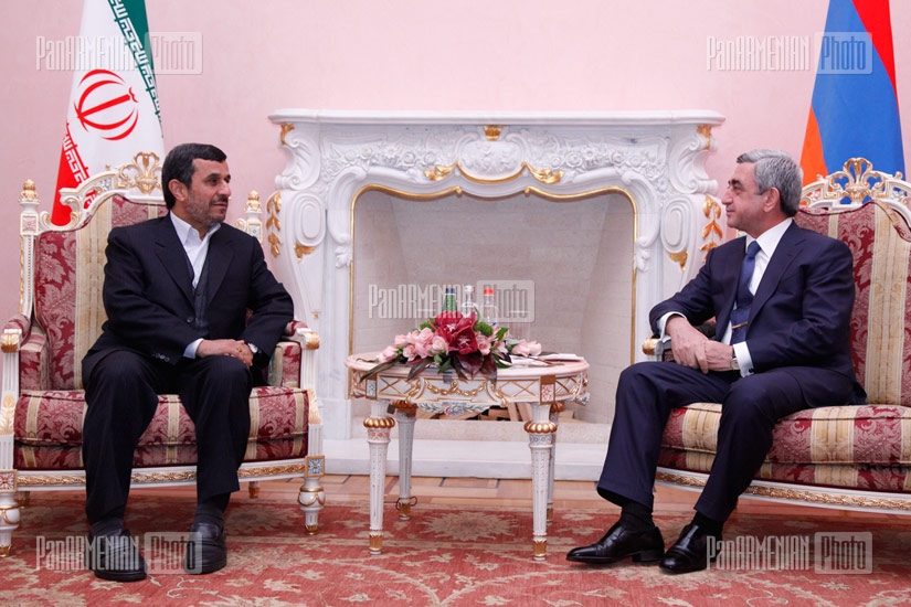 ՀՀ նախագահ Սերժ Սարգսյանն ընդունեց իր իրանացի գործընկեր Մահմուդ Ահմադինեժադին
