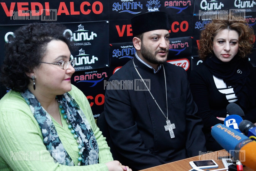 Press conference about the domestic and spiritual basis of New Year celebration