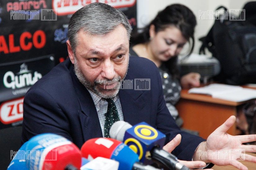 Press conference of Free Democrats party member Alexander Arzumanyan and Republican MP Artak Davtyan