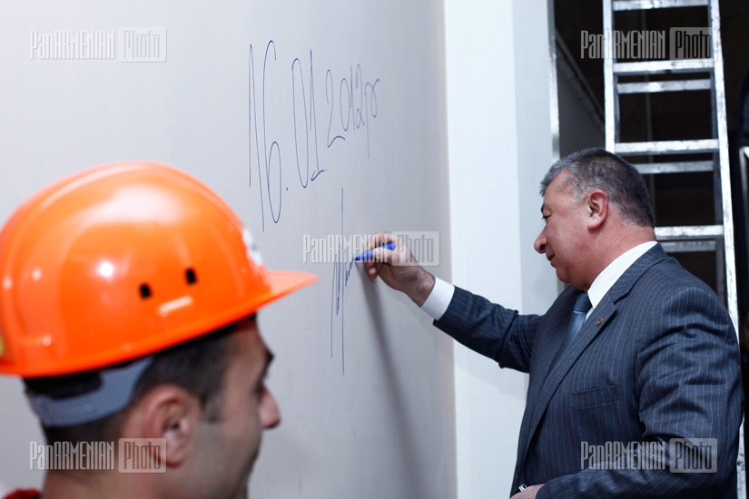 The wall between universities of Yerevan Architecture and Construction and Engineering is demolished within the frameworks of Education Without Borders slogan