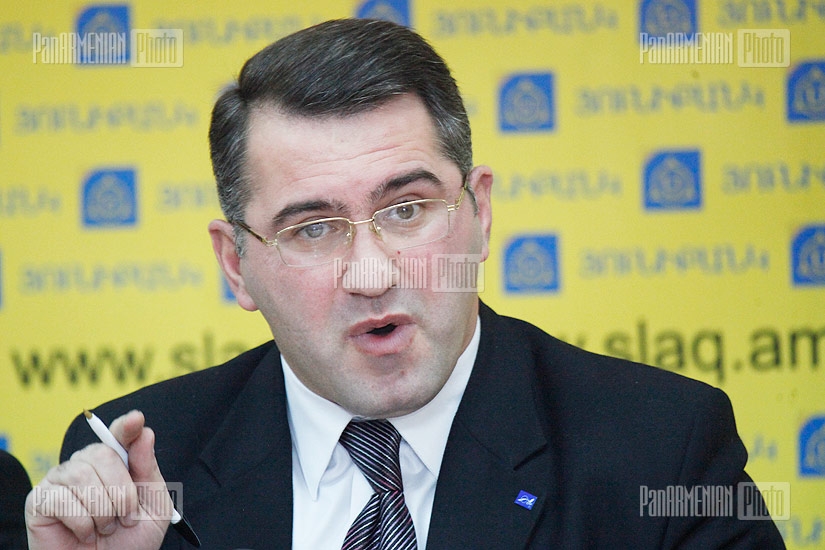 Press conference of Republican MP Artak Zakaryan and Heritage party MP Armen Martirosyan
