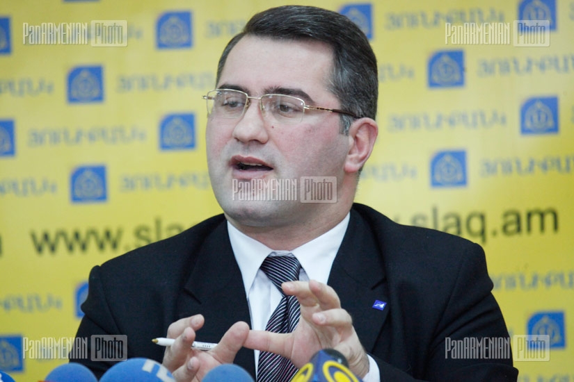 Press conference of Republican MP Artak Zakaryan and Heritage party MP Armen Martirosyan