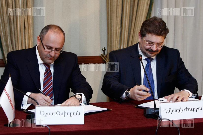 Credit agreement between Araratbank and EBRD is signed 