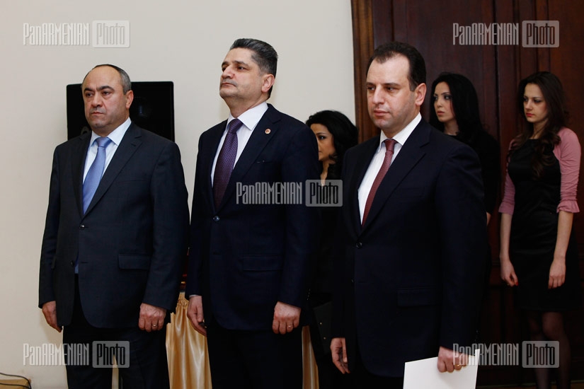 В Доме приемов правительства Армении прошло торжественное мероприятие,  посвященное 10-летию основания гражданской слжубы в РА