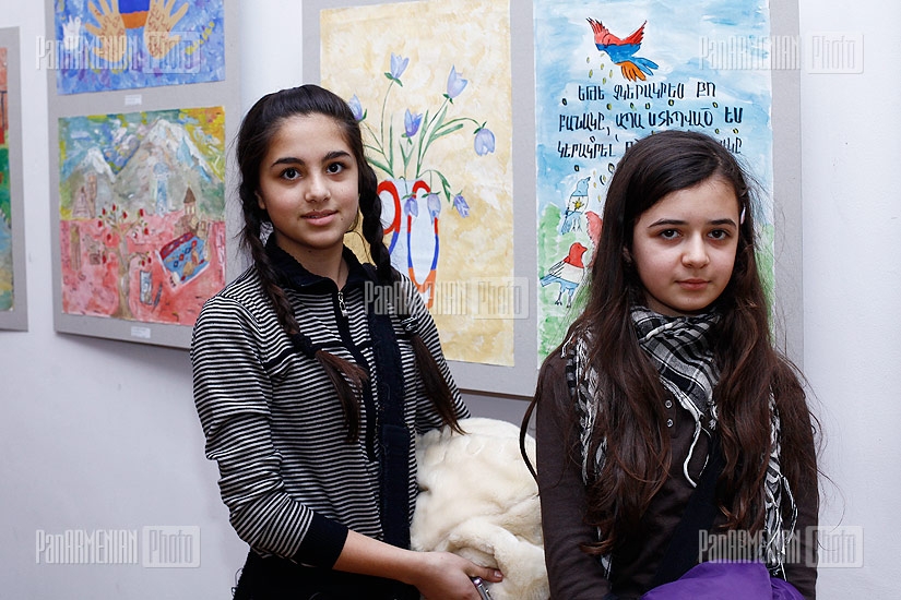 В Ереване открылась выставка детских рисунков