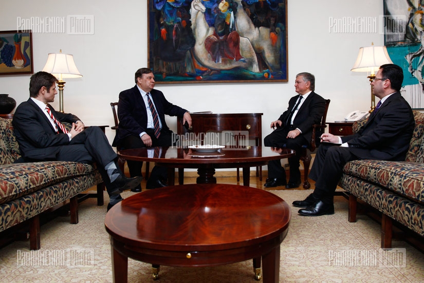 Глава МИД Армении Эдвард Налбандян встретился с новоназначенным главой ереванского офиса ОБСЕ Андреем Сорокиным