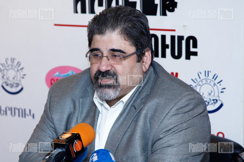 Press conference of head of Armenian Cause Office, ARFD representative Kiro Manoyan