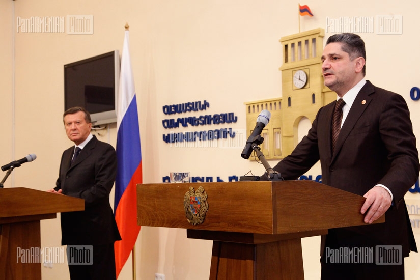 Mutual press conference of RA PM Tigran Sargsyan and First Deputy Prime Minister Viktor Zubkov 