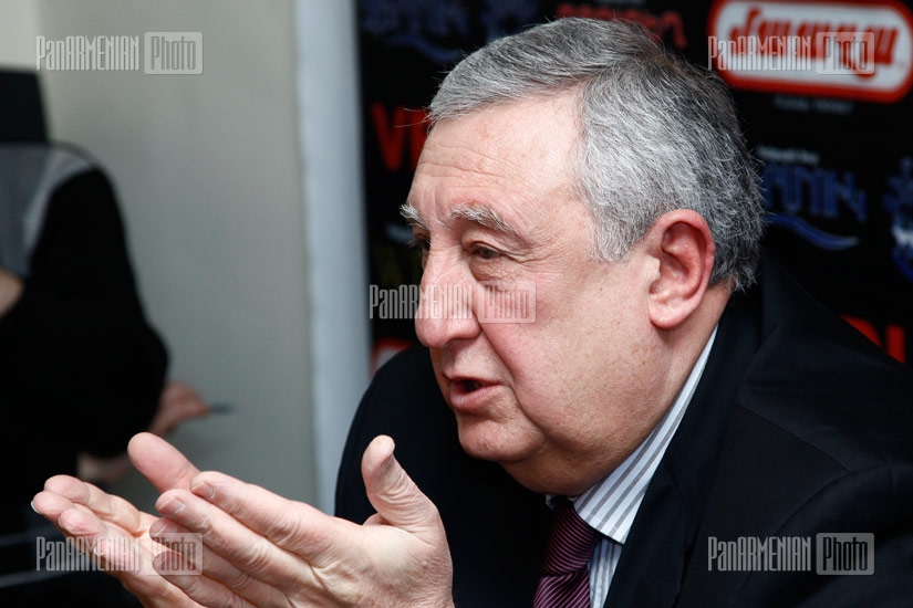 Пресс-конференция лидера Либеральной партии Армении Ованеса Ованисяна и депутата от РПА Акопа Акопяна