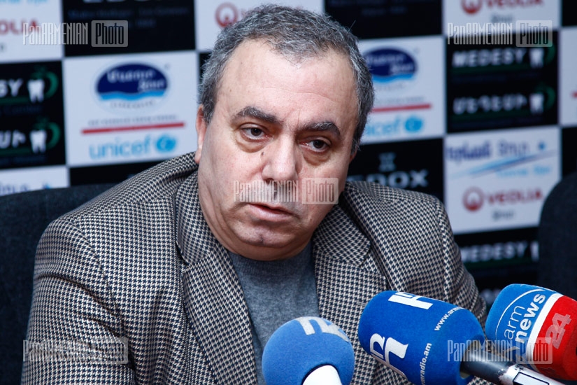 Пресс-конференция экс-премьера Армении Гранта Багратяна