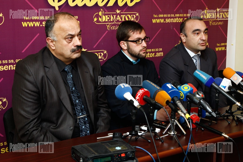 Տեր Նիկողոս քահանա Հովհաննիսյանի, “Հայ խոհարարական ավանդույթների զարգացման ու պահպանման” ՀԿ նախագահ Սեդրակ Մամուլյանի և նույն ՀԿ քարտուղար Վահե Անթանեսյանի ասուլիսը