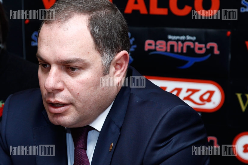 Press conference of Free Democrats party member Anush Sedrakyan and Republican Artak Zakaryan