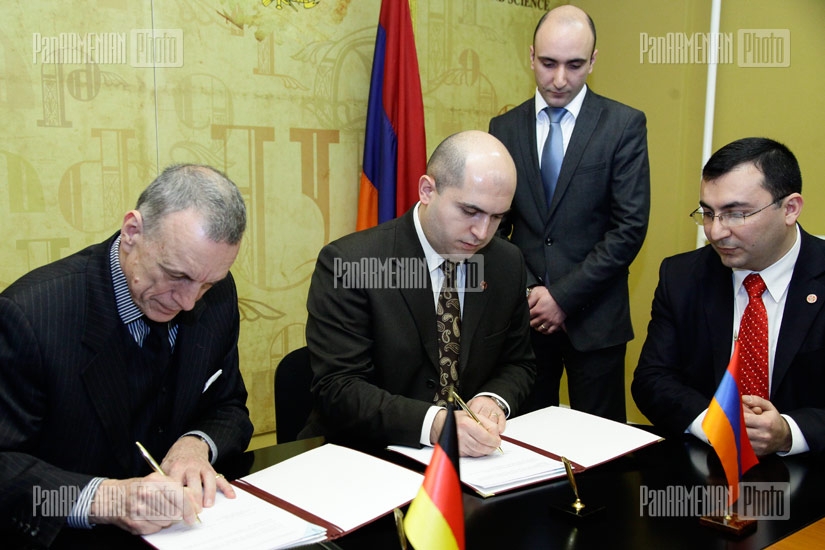 RA Minister of Education and Science Armen Ashotyan and Ambassador of Germany to Armenia Hans-Jochen Schmidt sign a memorandum