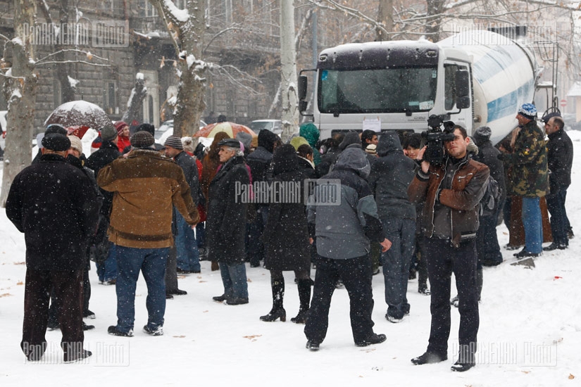 Protest against construction works in Mashtots-Yeznik Koghbatsi area