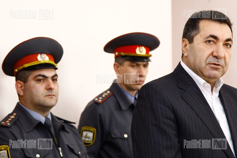 Очередное судебное заседание по делу бывшего начальника Дорожной полиции РА Маргара Оганяна