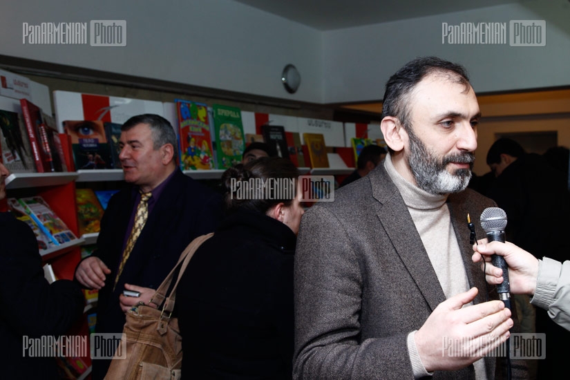 В библиотеке Хнко-Апера открылась 8-ая Ереванская книжная ярмарка 