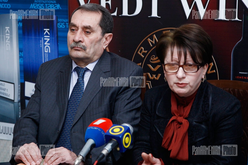 Press conference of Social Democrat Hunchakian Party leader Lyudmila Sargsyan and party representative Gurgen Yeghiazaryan