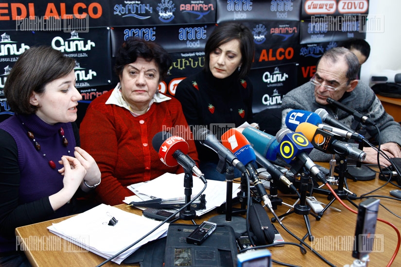Пресс-конференция экологов Карине Даниелян, Мери Хачатрян и архитектора Левона Игитяна