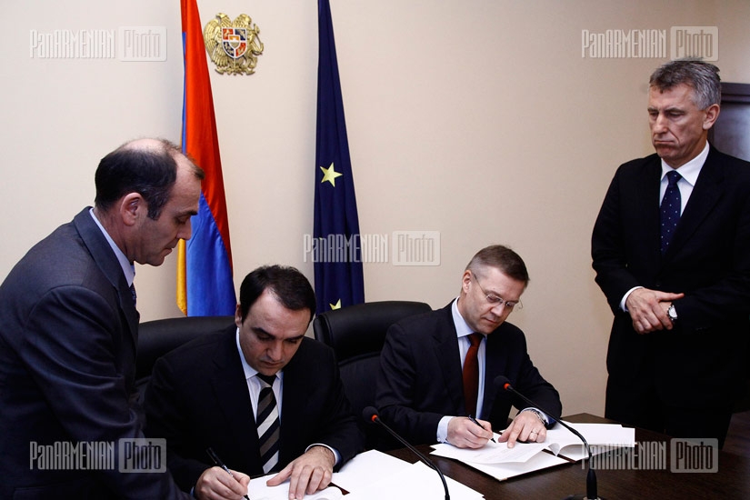 RA National Security Council and FRONTEX sign a memorandum