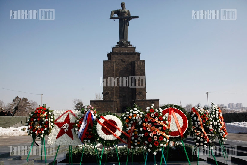 Fatherlands' Defender Day is marked in Yerevan Victory Park