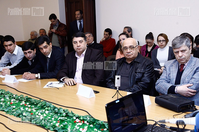 Press conference of ARFD bureau representative Hrant Margaryan at Political Scientists' Union  