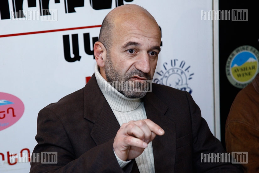 Press conference of writer Bakur Karapetyan and witness of Khojaly events Vladimir Vardanov