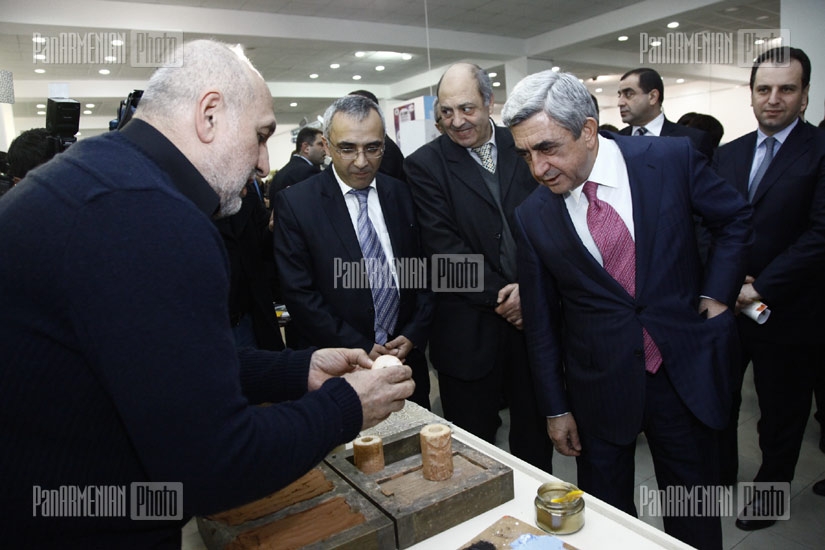 RA President Serzh Sargsyan attends Art Expo at Painters' Union