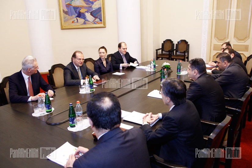 RA PM Tigran Sargsyan receives delegation from EBRD, leaded by Managing Director for Turkey, Eastern Europe, the Caucasus and Central Asia Olivier Descamps