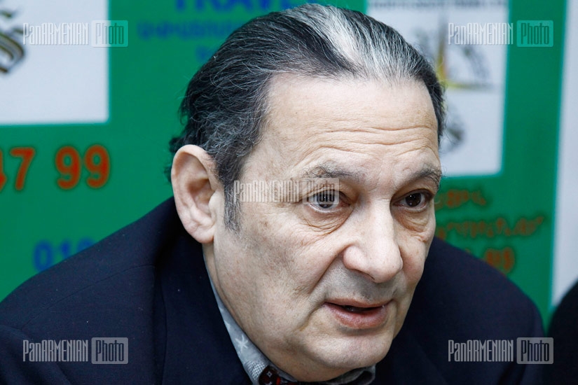 Press conference of Sociometer center head Aharon Adibekyan