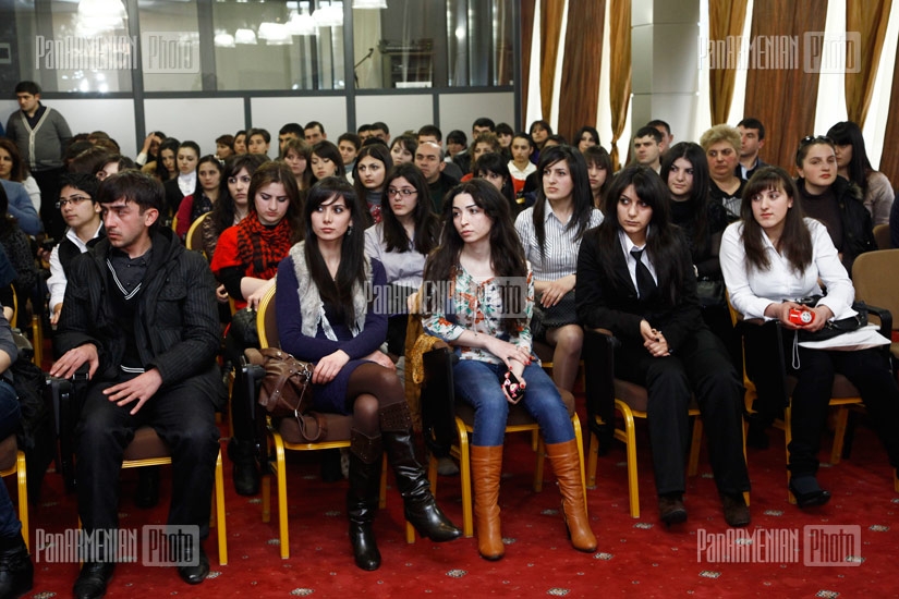 Ministry of Education and Science and Tashir charitable foundation award students with scholarships